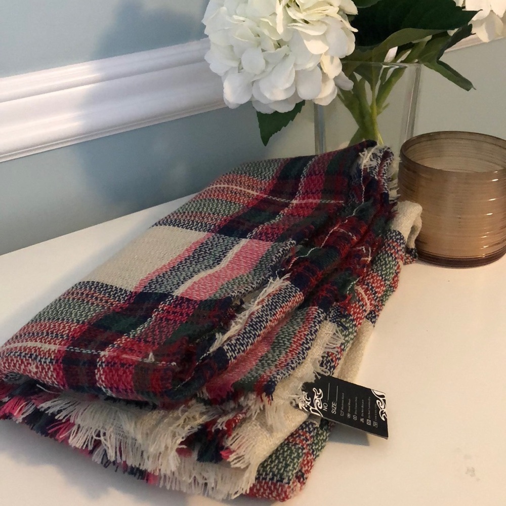 Pink Blanket Scarf 🧣
